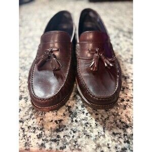 Cole Haan Men's Pinch Tassel Loafer Style C27944 Size 9M Gently Used